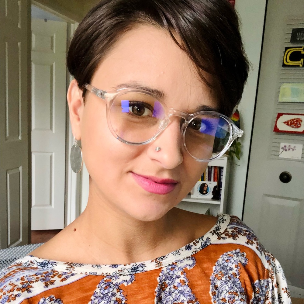 Meet your Posher, Charlotte